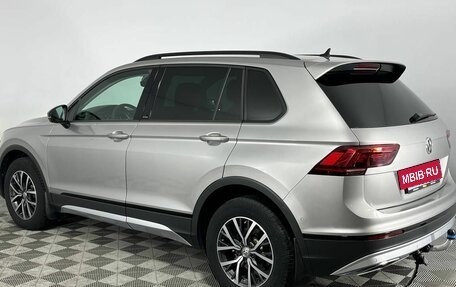 Volkswagen Tiguan II, 2019 год, 2 485 000 рублей, 7 фотография