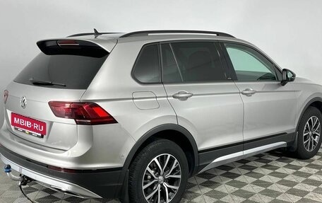 Volkswagen Tiguan II, 2019 год, 2 485 000 рублей, 5 фотография