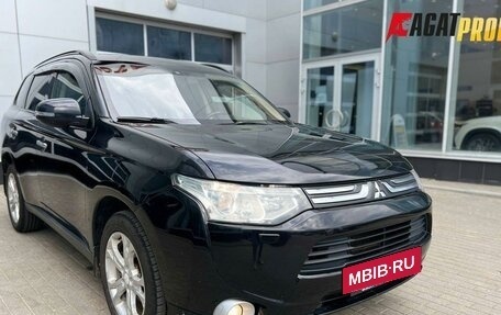 Mitsubishi Outlander III рестайлинг 3, 2012 год, 1 435 000 рублей, 3 фотография