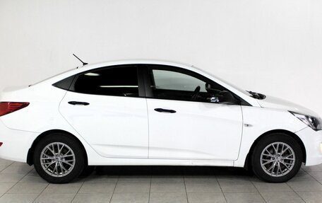 Hyundai Solaris II рестайлинг, 2015 год, 599 000 рублей, 4 фотография