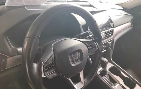 Honda Accord IX рестайлинг, 2022 год, 1 700 000 рублей, 4 фотография