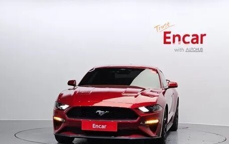 Ford Mustang VI рестайлинг, 2022 год, 3 190 000 рублей, 4 фотография