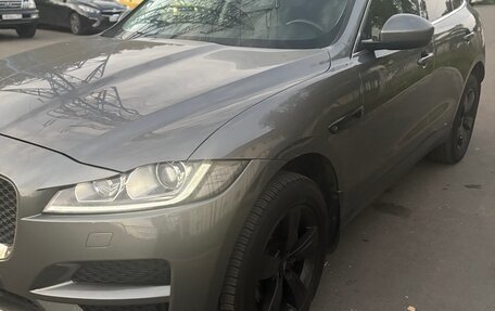 Jaguar F-Pace, 2017 год, 3 050 000 рублей, 2 фотография
