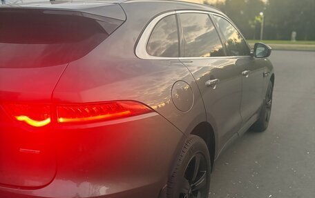 Jaguar F-Pace, 2017 год, 3 050 000 рублей, 4 фотография