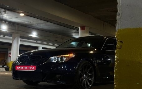 BMW 5 серия, 2004 год, 1 300 000 рублей, 2 фотография