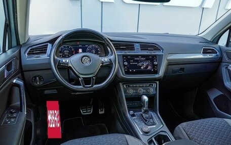 Volkswagen Tiguan II, 2018 год, 2 300 000 рублей, 6 фотография