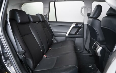 Toyota Land Cruiser Prado 150 рестайлинг 2, 2012 год, 3 059 000 рублей, 7 фотография