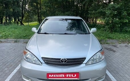 Toyota Camry V40, 2002 год, 560 000 рублей, 3 фотография