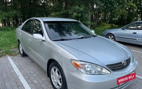 Toyota Camry V40, 2002 год, 560 000 рублей, 4 фотография