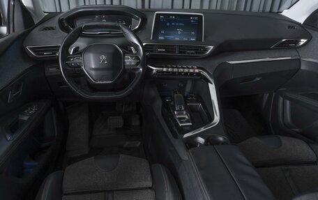 Peugeot 3008 II, 2017 год, 1 798 000 рублей, 6 фотография