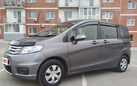 Honda Freed I, 2014 год, 850 000 рублей, 4 фотография