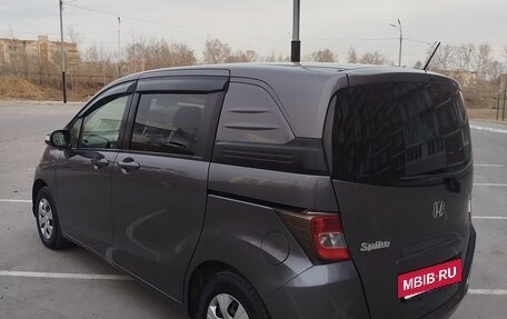 Honda Freed I, 2014 год, 850 000 рублей, 5 фотография