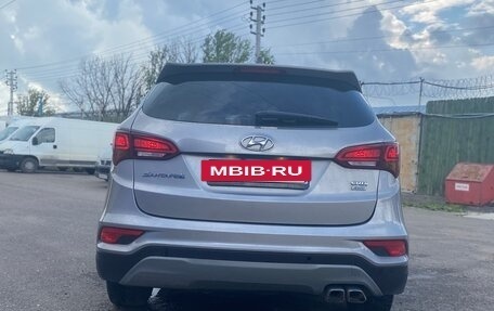 Hyundai Santa Fe III рестайлинг, 2017 год, 2 150 000 рублей, 6 фотография