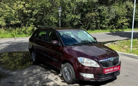 Skoda Fabia II, 2011 год, 560 000 рублей, 2 фотография