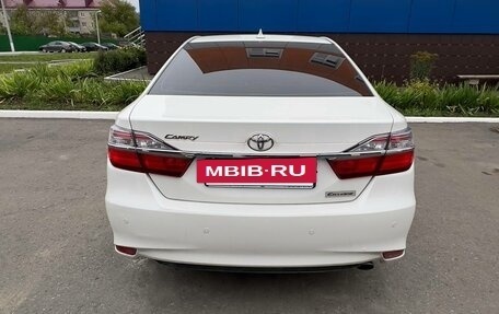 Toyota Camry, 2018 год, 2 300 000 рублей, 7 фотография