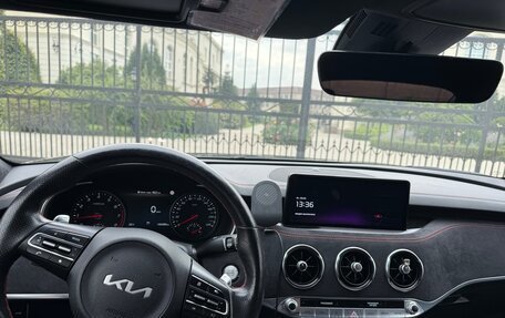 KIA Stinger I, 2023 год, 3 150 000 рублей, 2 фотография