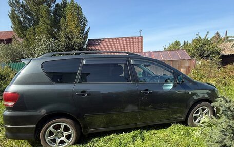 Toyota Ipsum II, 2001 год, 700 000 рублей, 2 фотография