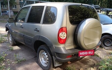 Chevrolet Niva I рестайлинг, 2012 год, 432 000 рублей, 3 фотография