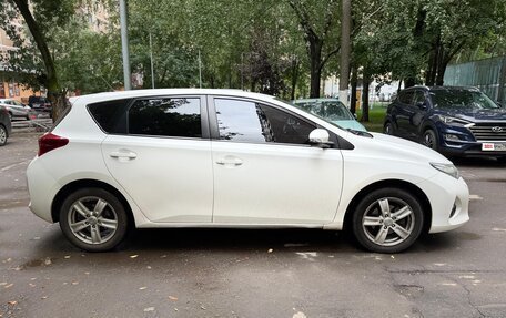 Toyota Auris II, 2013 год, 1 370 000 рублей, 3 фотография