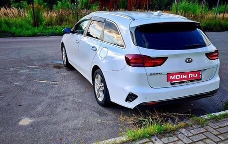 KIA cee'd III, 2021 год, 1 599 000 рублей, 3 фотография