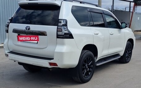 Toyota Land Cruiser Prado 150 рестайлинг 2, 2020 год, 7 500 000 рублей, 3 фотография