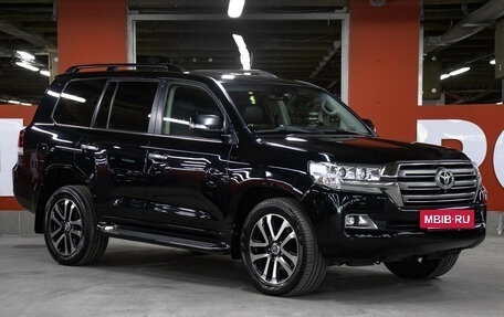 Toyota Land Cruiser 200, 2020 год, 7 298 000 рублей, 3 фотография