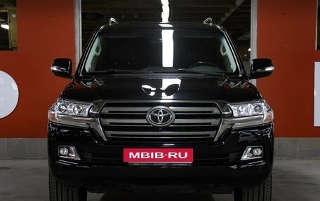 Toyota Land Cruiser 200, 2020 год, 7 298 000 рублей, 2 фотография