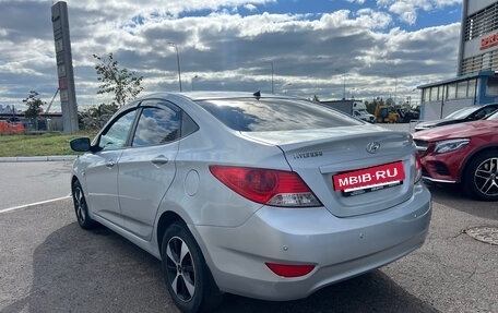 Hyundai Solaris II рестайлинг, 2013 год, 691 000 рублей, 3 фотография