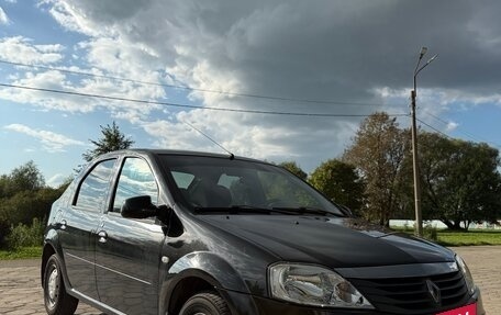 Renault Logan I, 2015 год, 800 000 рублей, 2 фотография