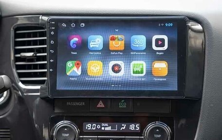 Mitsubishi Outlander III рестайлинг 3, 2022 год, 2 450 000 рублей, 12 фотография