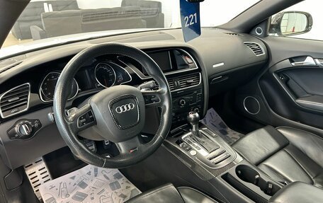 Audi RS 5, 2011 год, 2 199 000 рублей, 11 фотография