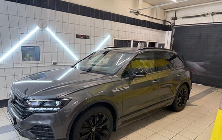 Volkswagen Touareg III, 2020 год, 6 200 000 рублей, 5 фотография