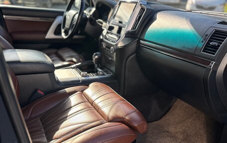 Toyota Land Cruiser 200, 2016 год, 5 200 000 рублей, 12 фотография