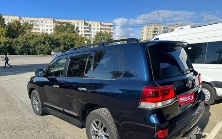Toyota Land Cruiser 200, 2016 год, 5 200 000 рублей, 7 фотография