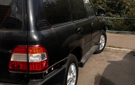 Toyota Land Cruiser 100 рестайлинг 2, 2005 год, 1 390 000 рублей, 3 фотография