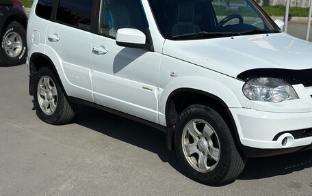 Chevrolet Niva I рестайлинг, 2013 год, 550 000 рублей, 2 фотография