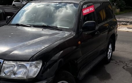 Toyota Land Cruiser 100 рестайлинг 2, 2005 год, 1 390 000 рублей, 2 фотография