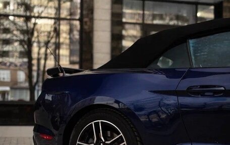 Ford Mustang VI рестайлинг, 2020 год, 5 600 000 рублей, 9 фотография