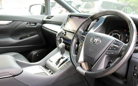 Toyota Alphard III, 2021 год, 3 196 000 рублей, 15 фотография