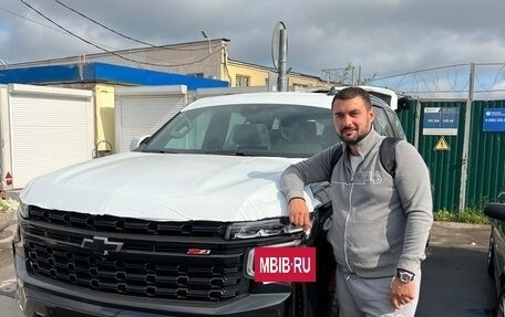 Chevrolet Tahoe IV, 2022 год, 10 500 000 рублей, 6 фотография