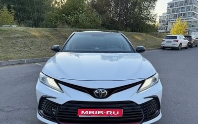 Toyota Camry, 2021 год, 3 450 000 рублей, 1 фотография