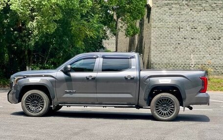 Toyota Tundra, 2023 год, 10 000 000 рублей, 5 фотография