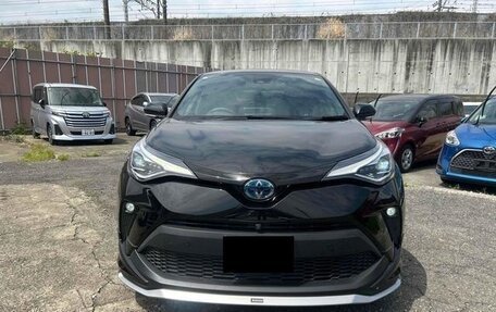Toyota C-HR I рестайлинг, 2021 год, 1 881 000 рублей, 2 фотография