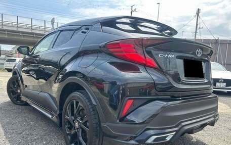 Toyota C-HR I рестайлинг, 2021 год, 1 881 000 рублей, 5 фотография