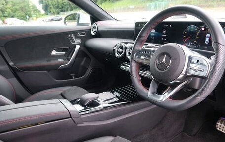 Mercedes-Benz CLA, 2021 год, 1 834 000 рублей, 8 фотография