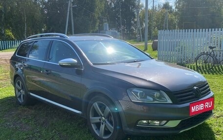 Volkswagen Passat B7, 2012 год, 1 360 000 рублей, 2 фотография