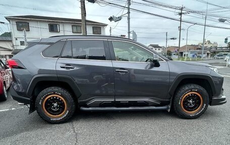 Toyota RAV4, 2020 год, 2 366 000 рублей, 2 фотография