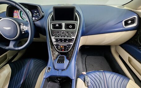 Aston Martin DB11 I, 2017 год, 12 630 291 рублей, 6 фотография