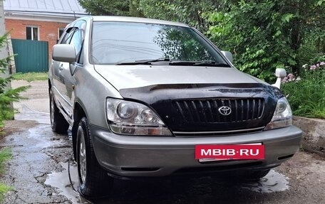 Toyota Harrier, 1998 год, 820 000 рублей, 2 фотография