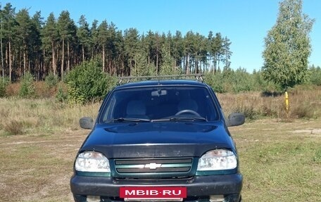 Chevrolet Niva I рестайлинг, 2004 год, 279 000 рублей, 3 фотография